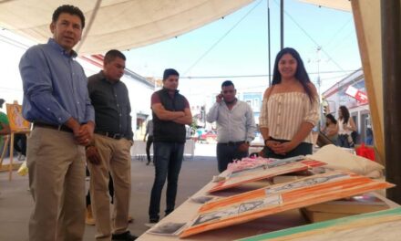 Alcalde inauguró la primera exposición pictórica en Chiautla
