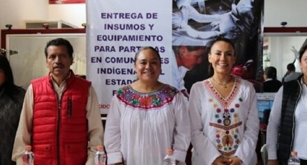 Entrega SGG insumos y equipamiento a parteras tradicionales de comunidades indígenas