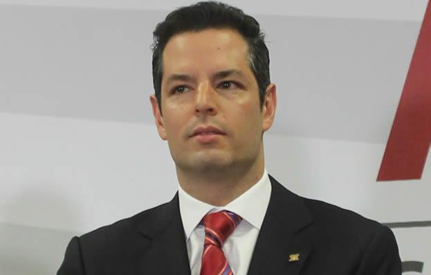Gobernador de Oaxaca da positivo a Covid