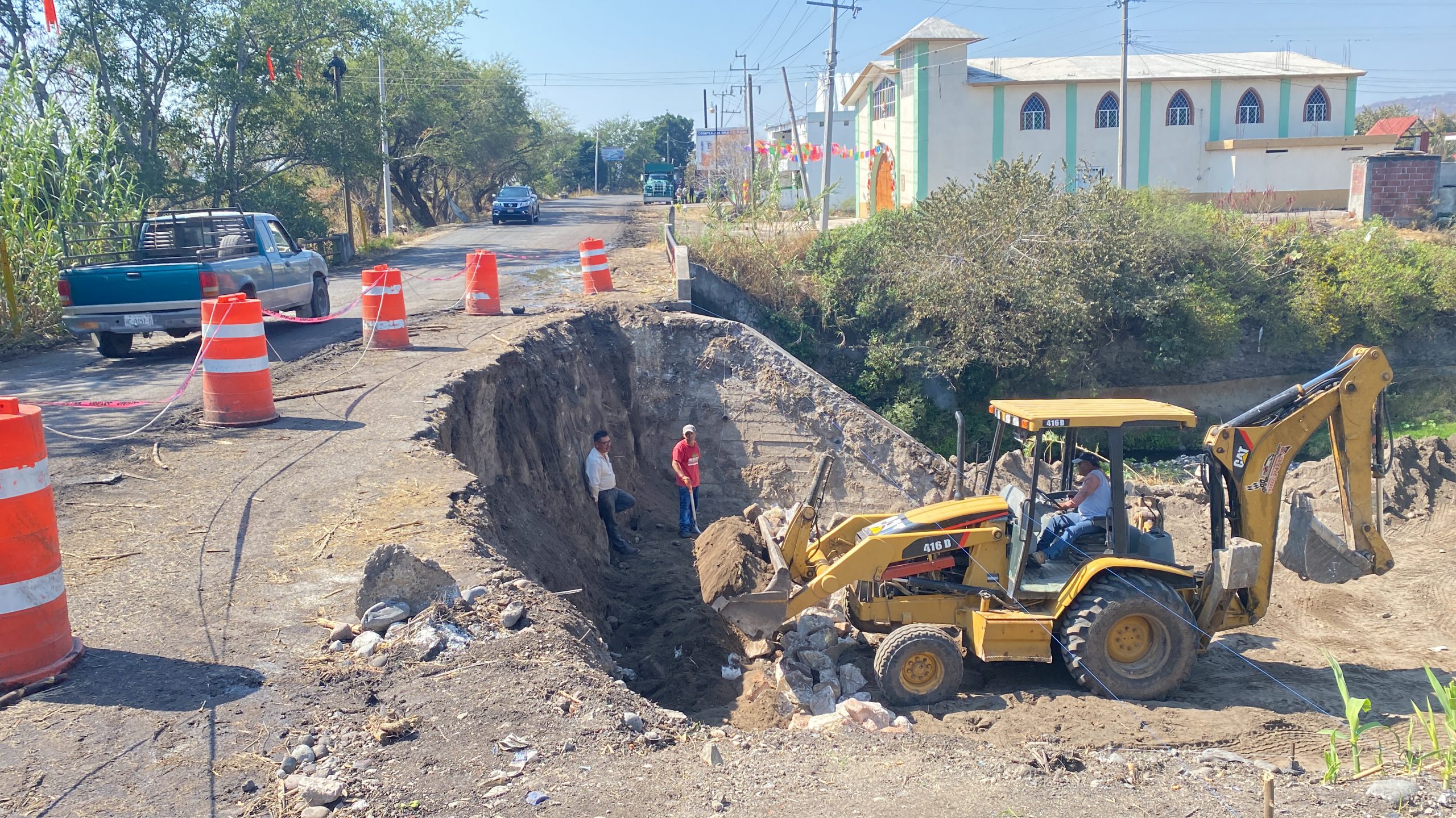 Inician obra de reconstrucción en la carretera Izúcar-Atencingo